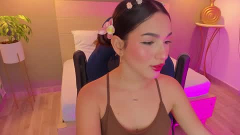 Snapshot of luma_sky chatting on 2, 10, 2025 L U M A online show from 2, 10, 2025