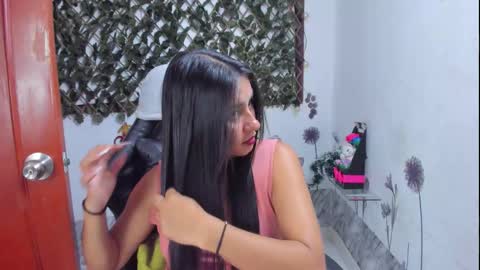 Luna  online show from 4, 12, 2025