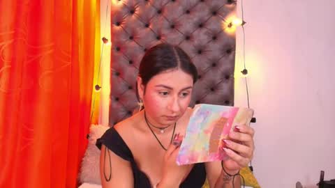 Luna  online show from 7, 1, 2026