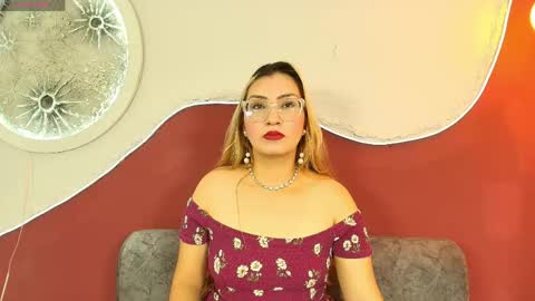 Snapshot of luna__velvet chatting on 26, 5, 2026 luna__velvet online show from 26, 5, 2026