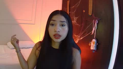 Snapshot of luna_and_banji chatting on 23, 10, 2025 luna and banji online show from 23, 10, 2025