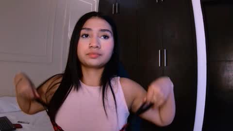 Snapshot of luna_and_banji chatting on 18, 11, 2025 luna and banji online show from 18, 11, 2025