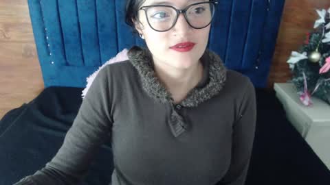 Snapshot of luna_azul_15 chatting on 23, 12, 2024 dalia online show from 23, 12, 2024
