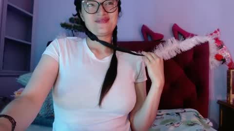 Snapshot of luna_azul_15 chatting on 14, 1, 2025 dalia online show from 14, 1, 2025