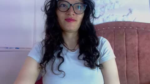 Snapshot of luna_azul_15 chatting on 21, 1, 2025 dalia online show from 21, 1, 2025