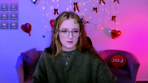 luna_berryy online show from 17, 3, 2026