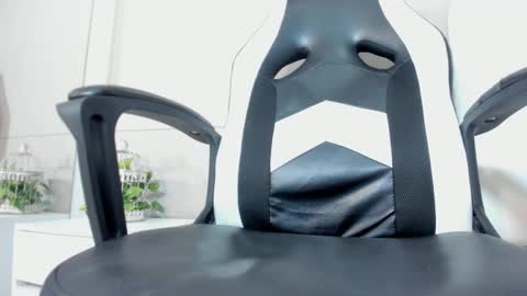 luna_bradley_ online show from 24, 3, 2026