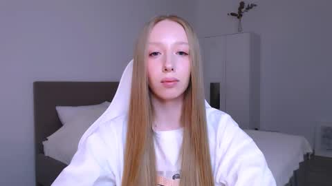 Luna online show from 16, 12, 2025