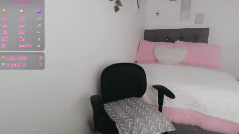 Snapshot of luna_lgomez chatting on 17, 12, 2025 luna online show from 17, 12, 2025