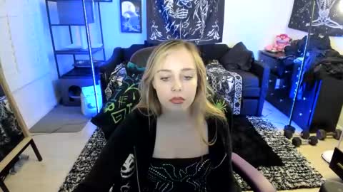 Luna online show from 5, 6, 2026