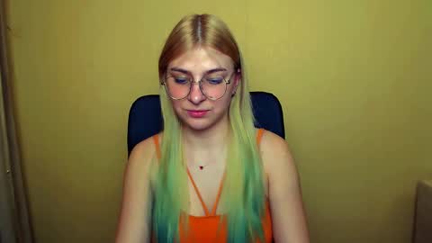 Snapshot of luna_lush_ chatting on 28, 1, 2025 Luna online show from 28, 1, 2025