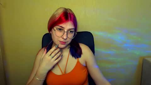 Snapshot of luna_lush_ chatting on 12, 2, 2025 Luna online show from 12, 2, 2025
