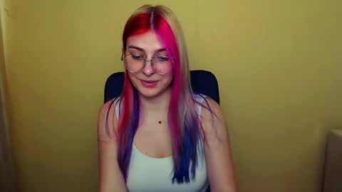 Snapshot of luna_lush_ chatting on 21, 2, 2025 Luna online show from 21, 2, 2025