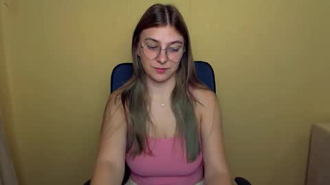 Snapshot of luna_lush_ chatting on 24, 9, 2025 Luna online show from 24, 9, 2025