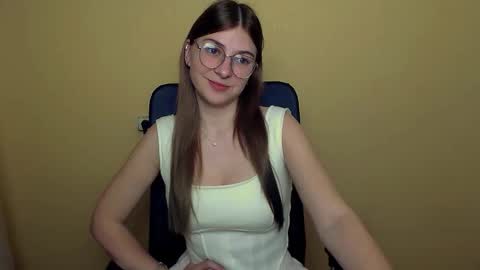 Snapshot of luna_lush_ chatting on 2, 12, 2025 Luna online show from 2, 12, 2025