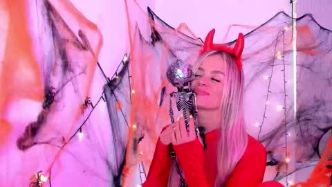 Luna Marquez online show from 26, 10, 2025