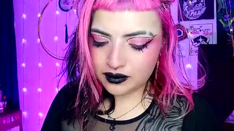 MISS LUNA  online show from 3, 2, 2025