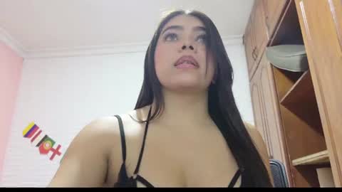 luna_rousse26 online show from 17, 7, 2026
