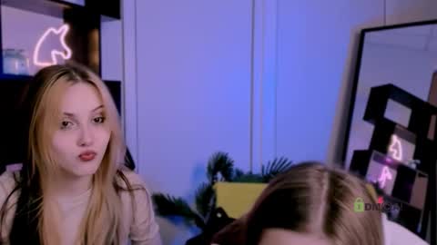 Luna online show from 26, 9, 2025