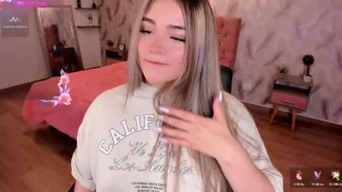 Snapshot of luna_volk chatting on 10, 10, 2025 Luna online show from 10, 10, 2025