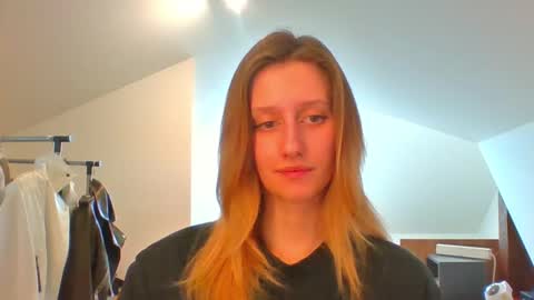 L U N A  online show from 26, 2, 2025