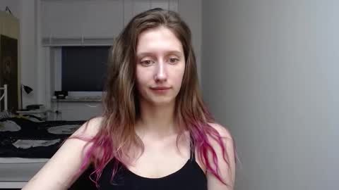 L U N A  online show from 26, 11, 2025