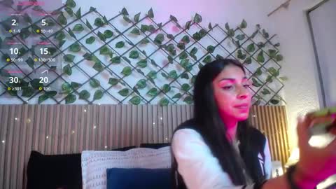 Snapshot of lunaaa_07 chatting on 26, 5, 2026 lunaaa_07 online show from 26, 5, 2026