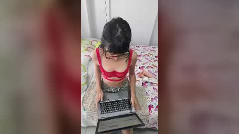 Snapshot of lunaaluneraa chatting on 22, 6, 2026 lunaaluneraa online show from 22, 6, 2026