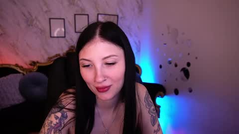 lunaamay online show from 16, 4, 2026