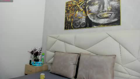 lunaasmithh online show from 23, 7, 2026