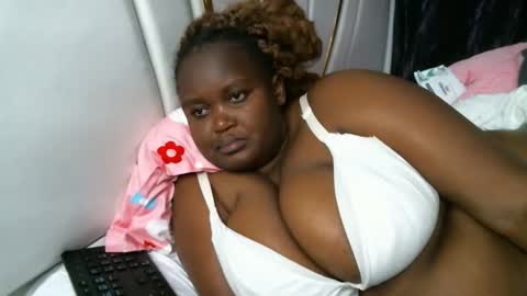 lunabloom01 online show from 9, 9, 2025