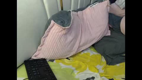 Snapshot of lunabloom01 chatting on 20, 3, 2026 lunabloom01 online show from 20, 3, 2026