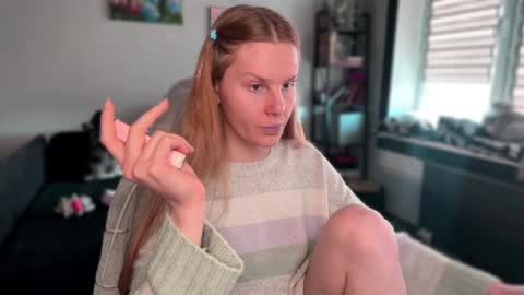 Snapshot of lunacyy chatting on 1, 2, 2026 Britney online show from 1, 2, 2026