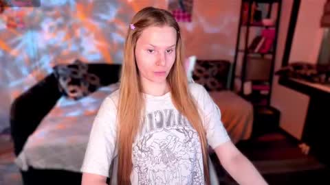 Snapshot of lunacyy chatting on 28, 2, 2026 Britney online show from 28, 2, 2026