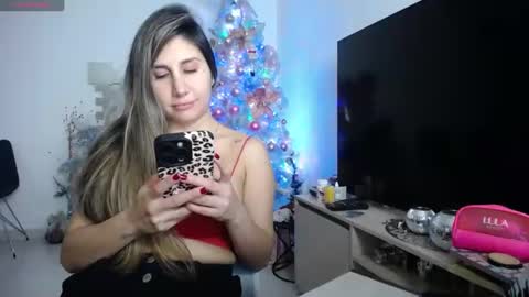 Snapshot of lunagardners chatting on 7, 1, 2025 lunagardners online show from 7, 1, 2025