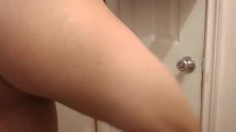 lunaisgod online show from 4, 1, 2025