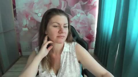 LunaKissi online show from 17, 7, 2026