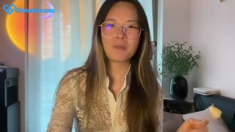 Snapshot of lunalovesuuuuu chatting on 19, 5, 2026 Luna online show from 19, 5, 2026