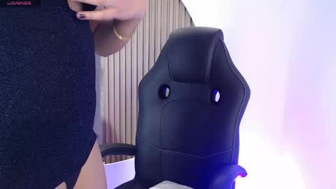 lunamillers_ online show from 23, 5, 2026