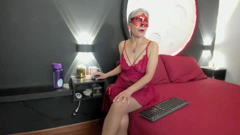 Snapshot of lunamisteriosa_ chatting on 24, 4, 2026 lunamisteriosa_ online show from 24, 4, 2026