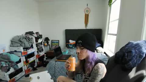 lunaraccoona online show from 22, 5, 2026