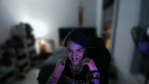 lunaraccoona online show from 10, 6, 2026