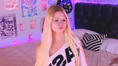 Snapshot of lunariafox chatting on 28, 7, 2026 lunariafox online show from 28, 7, 2026