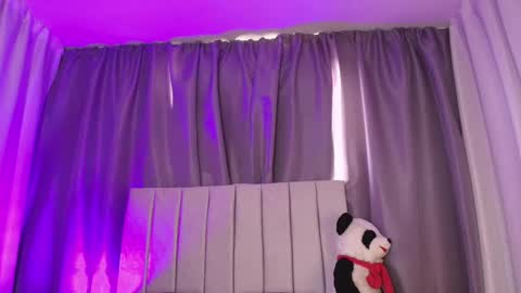  Luna  online show from 22, 1, 2025