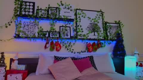 Snapshot of lunarishi chatting on 26, 12, 2024 Luna Rishi online show from 26, 12, 2024