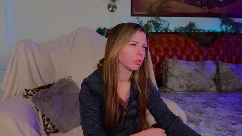 Snapshot of lunarishi chatting on 6, 1, 2025 Luna Rishi online show from 6, 1, 2025