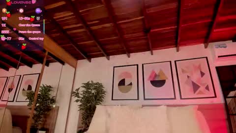 Luna Ruso  online show from 6, 3, 2026