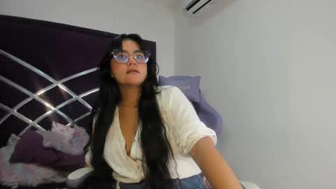 Snapshot of lunascarleht chatting on 12, 2, 2026 lunascarleht online show from 12, 2, 2026