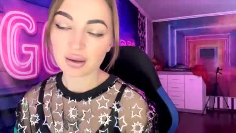 Meryem online show from 12, 4, 2026