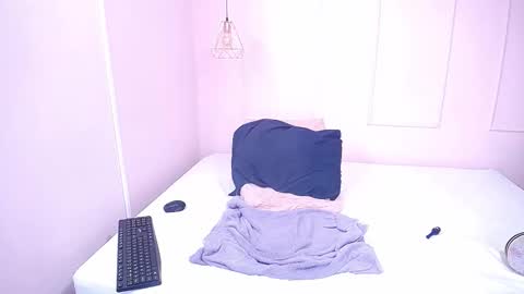 Luna online show from 5, 3, 2026